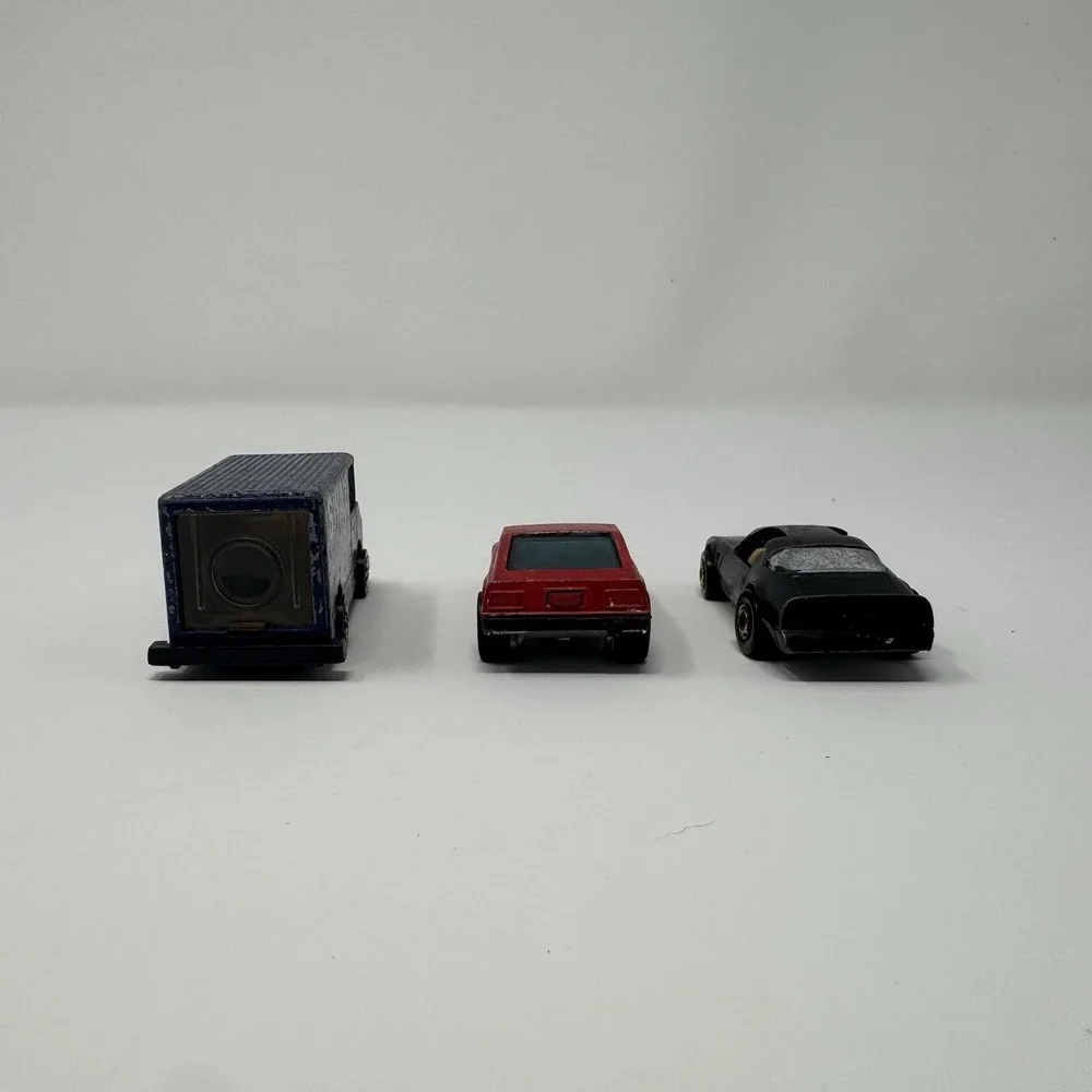Lot of 9 Vintage 70s 80s Hot Wheels Matchbox Die Cast Cars Toys Used Played